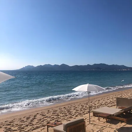 Magnifique Vue Mer, Grande Terrasse Et Piscine Apartment *